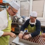 02 Bürgermeister beim Backen 009